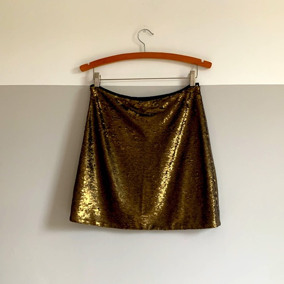 Mossimo Dutti bronze/gold sequence mini skirt. - Picture 2 of 4